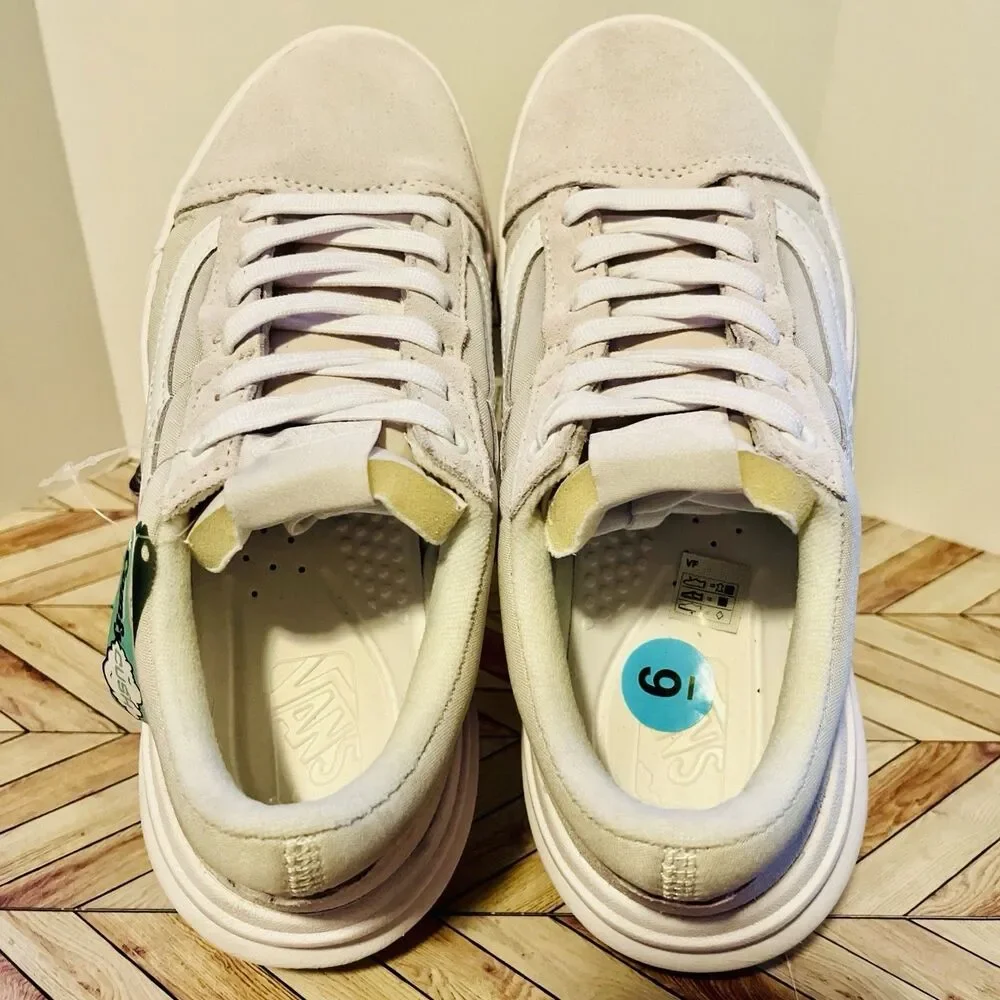 VANS Old Skool Overt Plus CC M 6 W 7.5 Sneakers Gray White ComfyCush VN0A7Q5ELGX